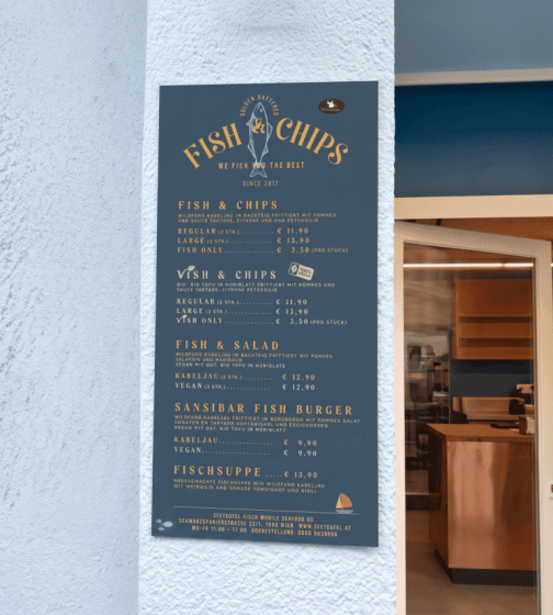 referenz-fish-chips-menukaarte-wand-1-768x1005