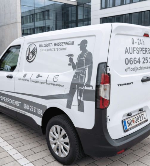 referenz-schluesseldienst-transporter-1-768x576